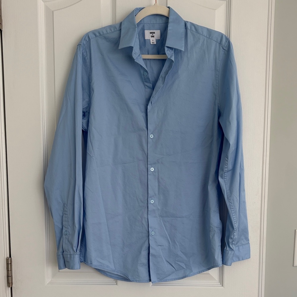 Elegant Light Blue Men's Dress Shirt